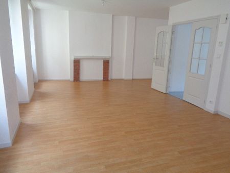 Location Maison 7 pièces 133m² CHERBOURG-EN-COTENTIN 50100 - Photo 4