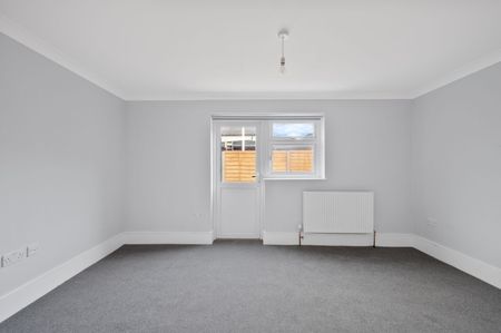 Church Hill Road, Cheam, SM3 - Photo 5