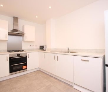 6 bedroom house to rent - Photo 3