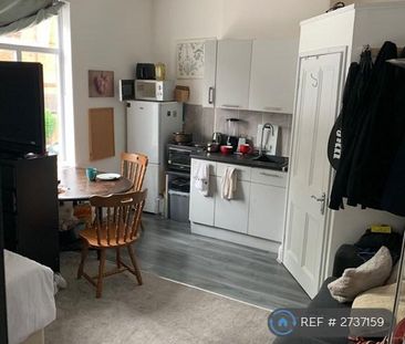 Studio to rent - Photo 5