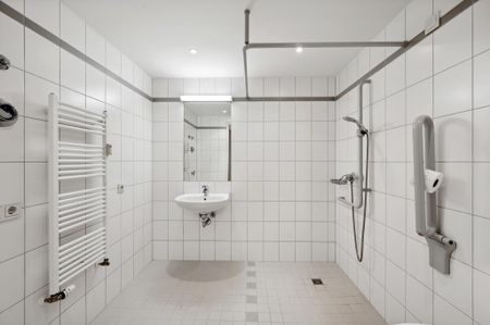 Schöne helle Wohnung mit 2 Zimmer und EBK in Bonn - Seniorenwohnung - Foto 4