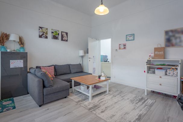 Gerenoveerd 1-slaapkamerappartement in het centrum van Kapellen! - Photo 1