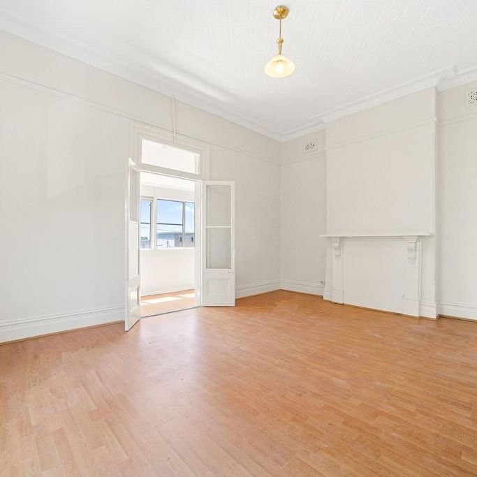 Freshly painted with City Views - Photo 1