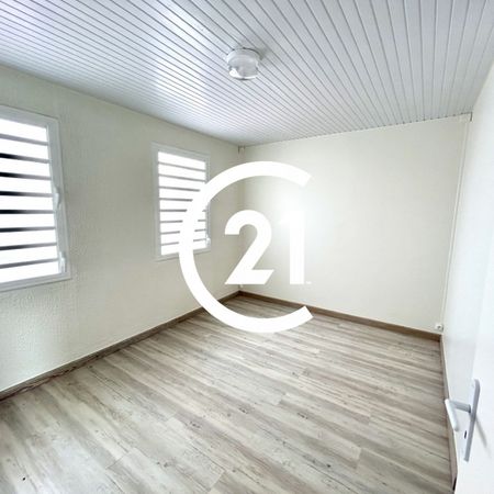 Location Appartement 49.66m² 2 pièces Fort de france - Photo 3