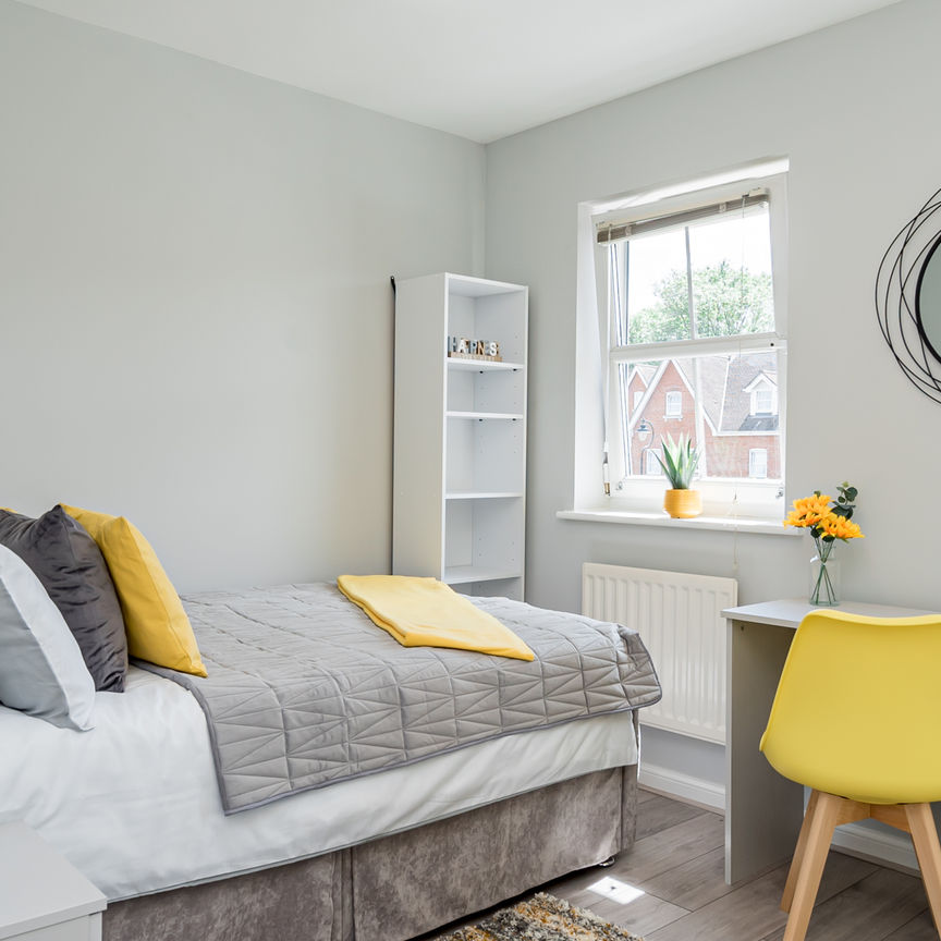 Campbell Fields Room 1 - Photo 1