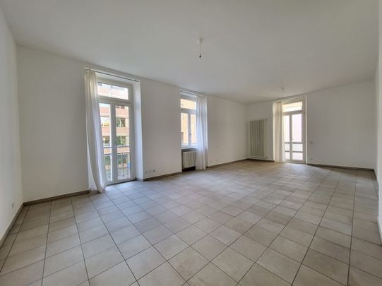 Renovated 1.5-2.5 room apartment with terrace - Foto 1