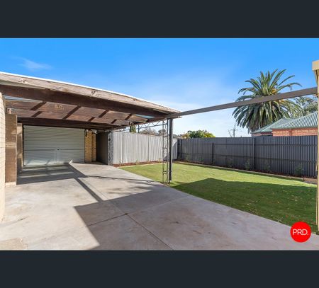 21 Ligar St, Kennington, Vic 3550 - Photo 5