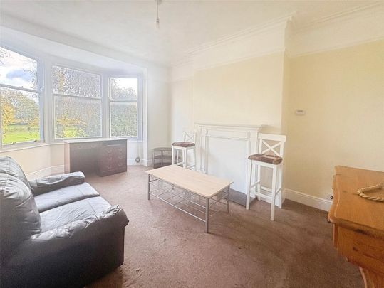 3 bedroom flat to rent - Photo 1