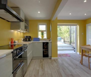 2 bedroom semi-detached house to rent - Photo 5