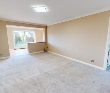 2 bedroom semi-detached bungalow to rent - Photo 1