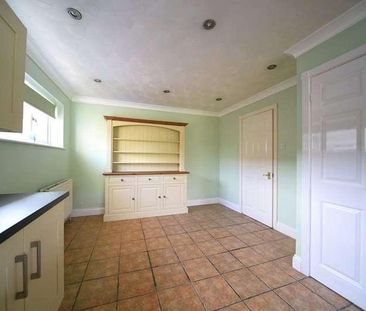 Roughlands, Lakenheath, Brandon, Suffolk, IP27 - Photo 6