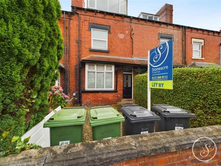 Marshall Terrace, Leeds - Photo 3