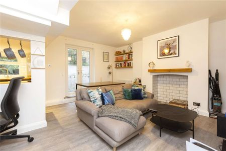 Newington Green Road, London, N1 4QX - Photo 2