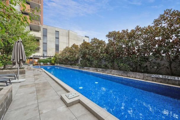 Modern luxury in the heart of Preston - Photo 1