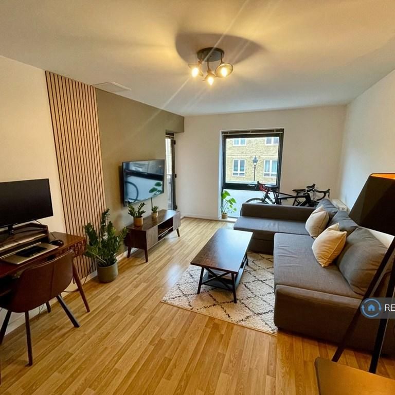 1 bedroom flat to rent - Photo 1