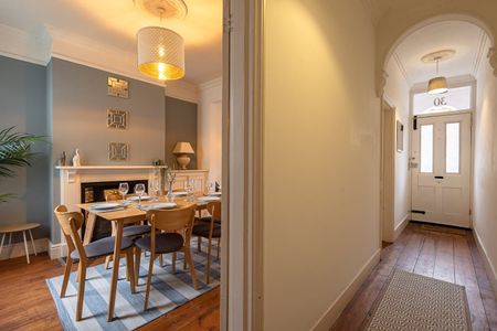 2 Bed Terraced House, Donnington Gardens, RG1 - Photo 5