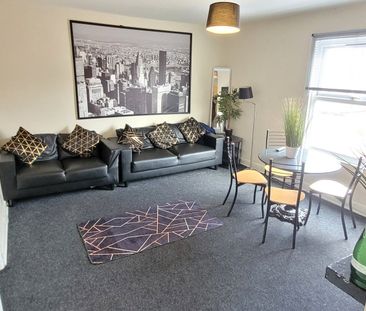 6 Bed Flat, Glossop Road, S10 - Photo 5
