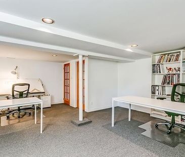 For Lease - 186 Tweedsdale Crescent, Oakville, Ontario - Photo 2