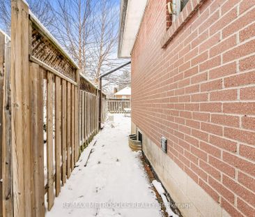 Detached Home For Lease | E7391844 - Photo 2