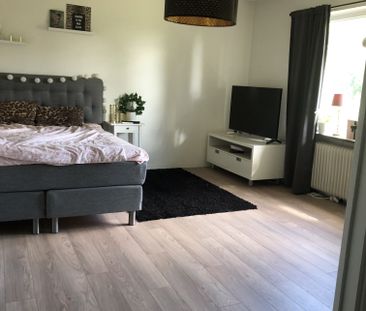 Ängvägen, Vålberg - Photo 1
