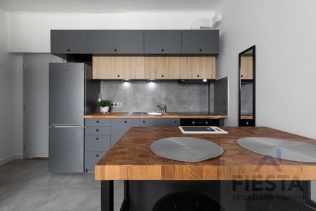 Warszawa, Wola, al. Solidarności - Photo 5