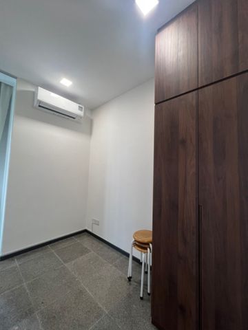 Cheap ground floor with private garden - Photo 2