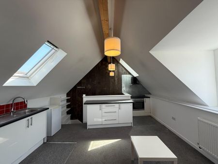 157 Clouds Hill Road, Bristol - Photo 4