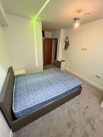 2 bedroom flat to rent - Photo 4