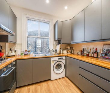 3 bedroom flat to rent - Photo 6