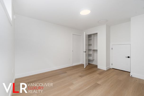Duplex in Vancouver East Side, BC - Photo 1