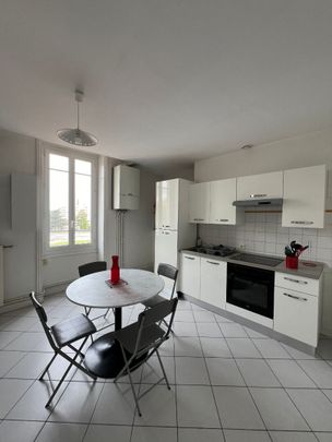 Location Appartement 1 pièce 44m² - Photo 1