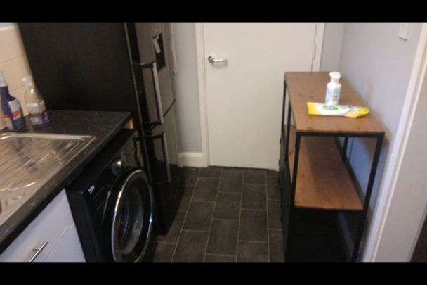 1 Bed Flat, London, SE22 - Photo 1