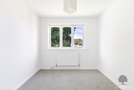 Heathfield Drive, Mitcham, CR4 - Photo 5