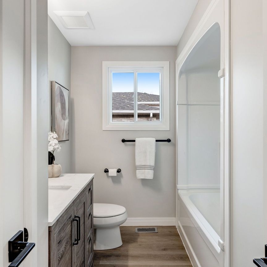 For Lease - 52 Fieldgate Drive Unit# Upper, Brantford, Ontario - Photo 1