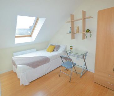 6 bedroom terraced house to rent - Photo 5