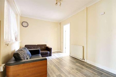 Nightingale Road, London, N9 - Photo 2