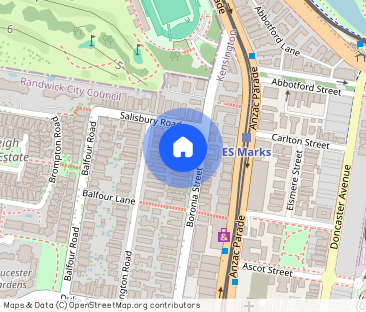 OVERSIZED THREE BEDROOM WITH PARKING! - Photo 1