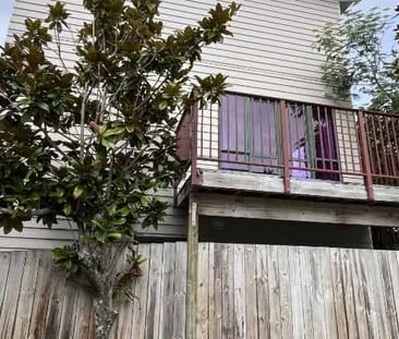 3-Bedroom Townhouse for Rent in New Lynn - Photo 4