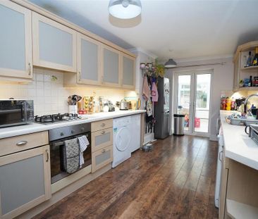 3 bedroom terraced house to rent - Photo 6