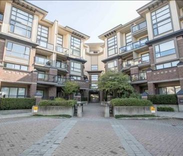 Spacious 2bd, 2bath by Gateway Skytrain - Photo 4