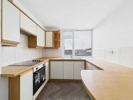 3 bedroom apartment to rent - Photo 3