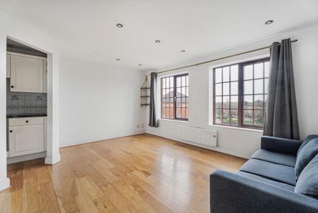 3 bedroom apartment to rent - Photo 2