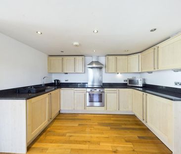 3 bedroom apartment to rent - Photo 5