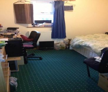 4 Bed - Spenceley Street, , - Photo 6