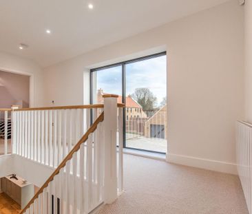 3 bedroom semi-detached house to rent - Photo 4