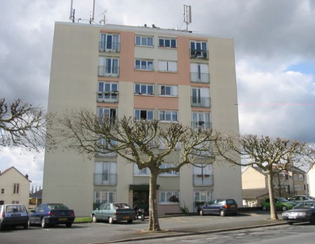 Location Appartement 4 pièces 78 m² Châteauroux - Photo 1