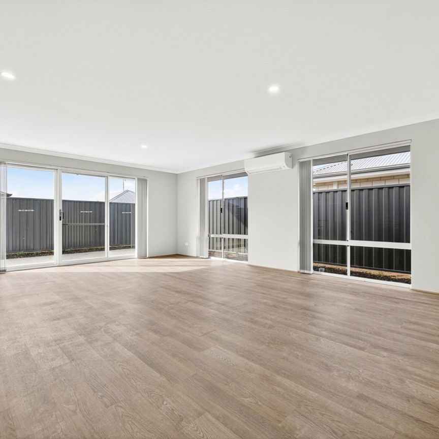 Everything you need and more - Photo 1