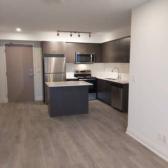 Modern Living Spacious Condo (2 Bed, 2 Bath) - Photo 4