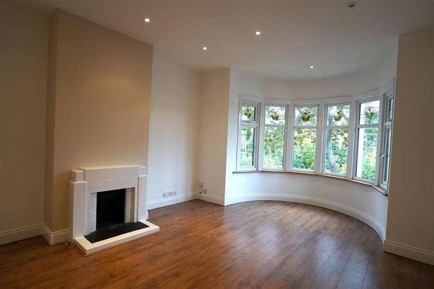 Riviera Drive, Southend-on-sea, SS1 - Photo 1