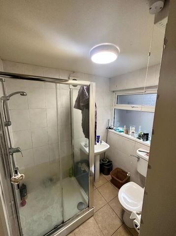 Flat 1, 2 Canterbury Street, Belfast, BT7 1LB - Photo 4